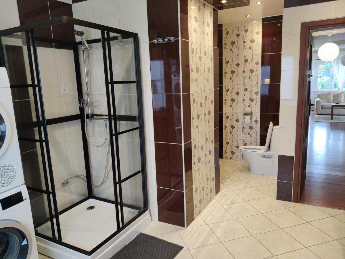 Luxury Villa 130 M2 Centrally Катринехольм Экстерьер фото