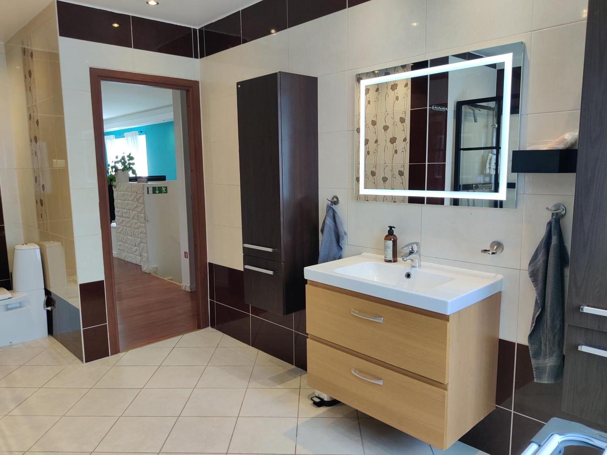Luxury Villa 130 M2 Centrally Катринехольм Экстерьер фото